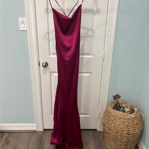 Chic Fuchsia Backless Dress